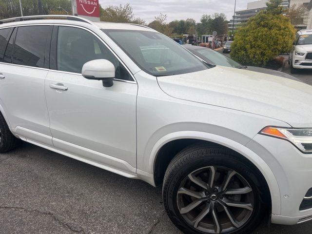 2017 Volvo XC90 Momentum