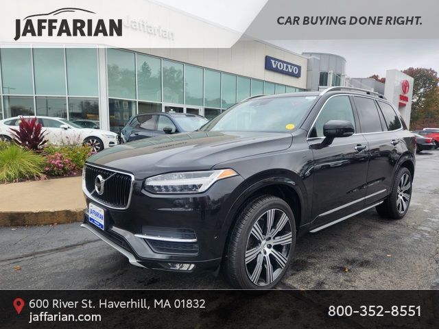 2017 Volvo XC90 Momentum