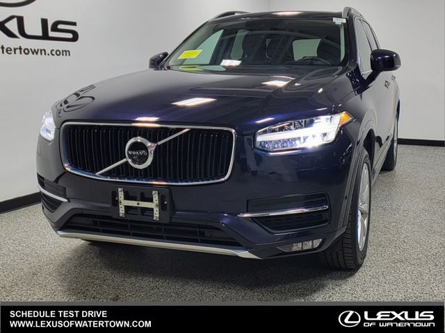 2017 Volvo XC90 Momentum