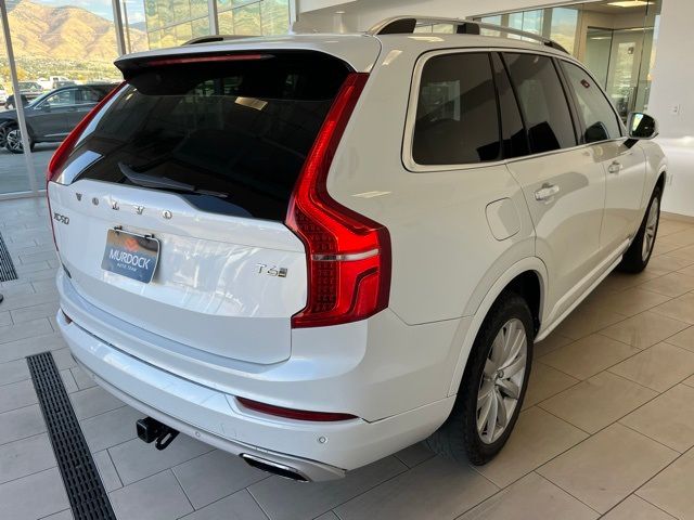 2017 Volvo XC90 Momentum