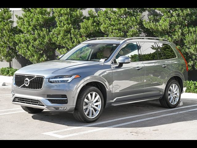 2017 Volvo XC90 Momentum