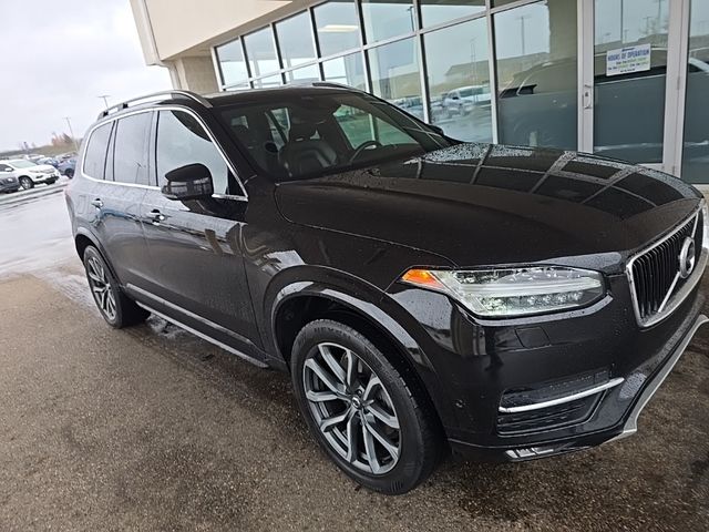 2017 Volvo XC90 Momentum