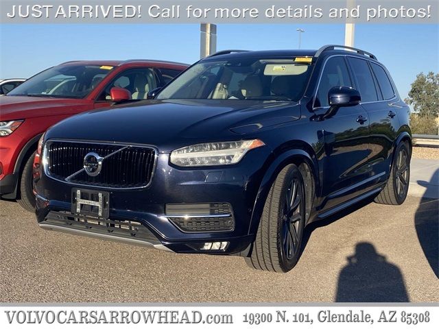 2017 Volvo XC90 Momentum