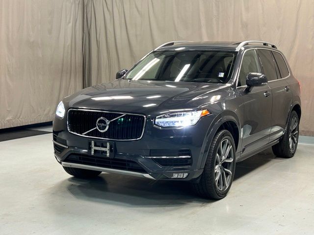 2017 Volvo XC90 Momentum