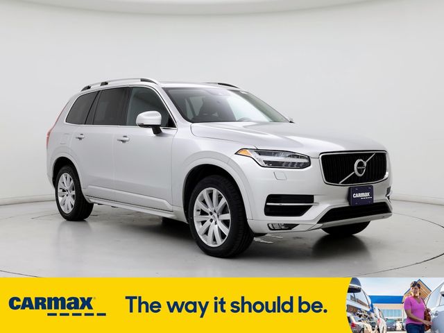 2017 Volvo XC90 Momentum