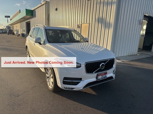 2017 Volvo XC90 Momentum