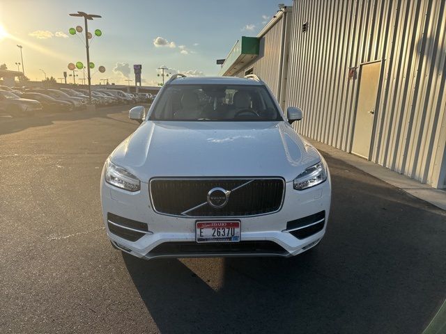 2017 Volvo XC90 Momentum