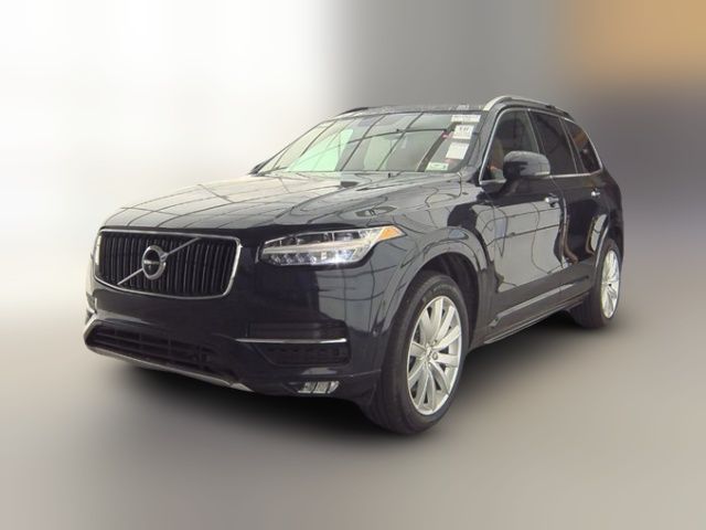 2017 Volvo XC90 Momentum