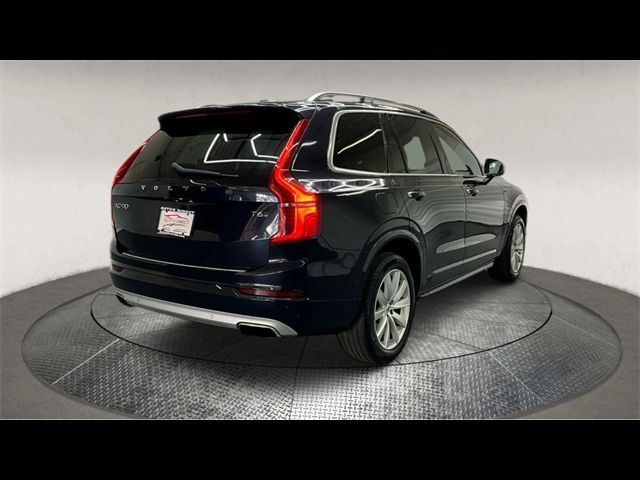 2017 Volvo XC90 Momentum