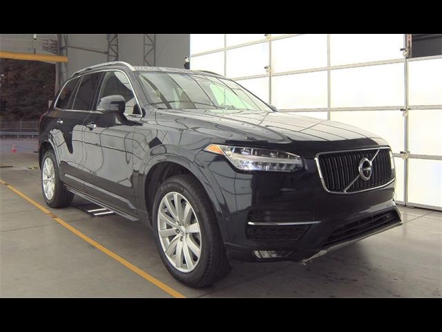 2017 Volvo XC90 Momentum