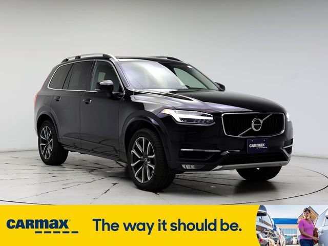 2017 Volvo XC90 Momentum