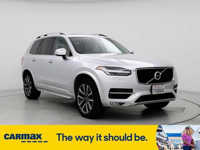 2017 Volvo XC90 Momentum