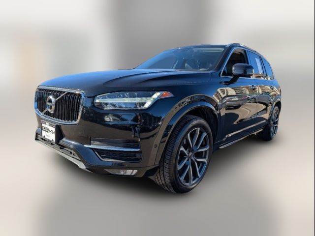 2017 Volvo XC90 Momentum