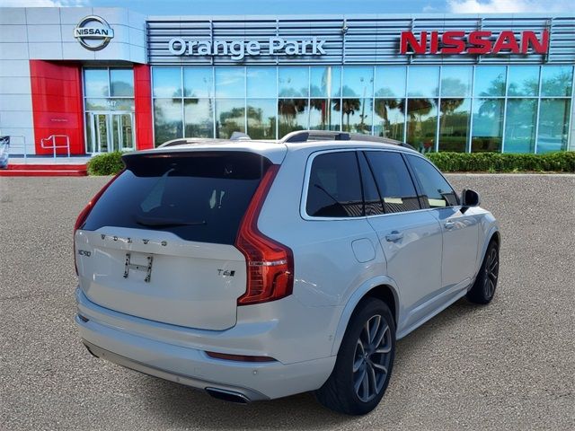 2017 Volvo XC90 Momentum