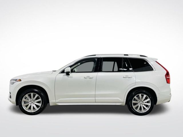 2017 Volvo XC90 Momentum