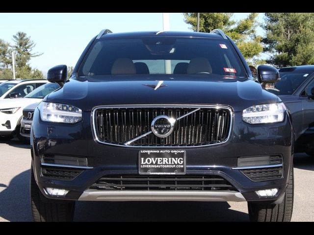 2017 Volvo XC90 Momentum