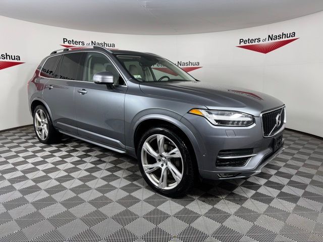 2017 Volvo XC90 Momentum