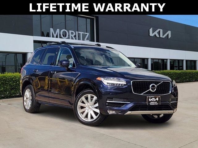 2017 Volvo XC90 Momentum