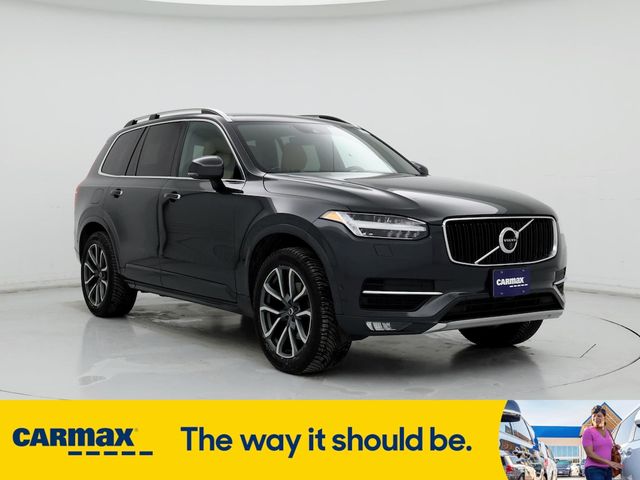 2017 Volvo XC90 Momentum