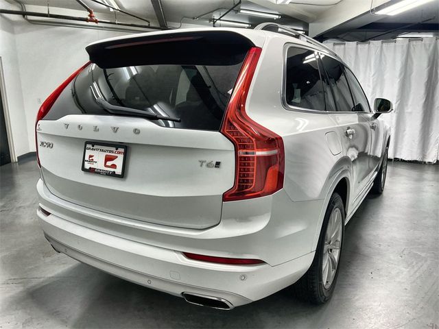 2017 Volvo XC90 Momentum