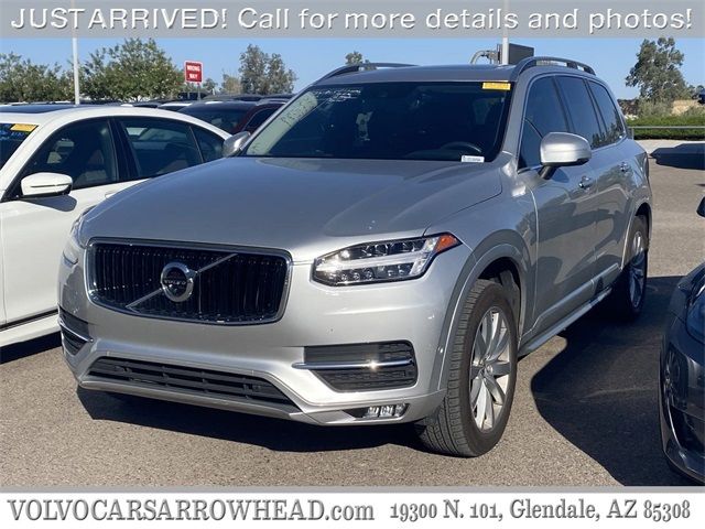 2017 Volvo XC90 Momentum