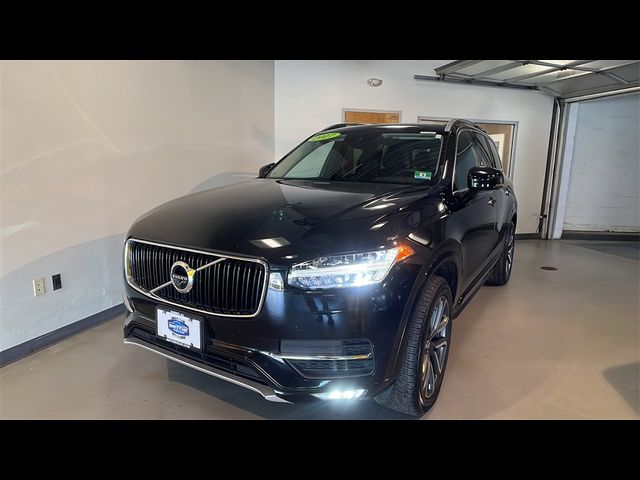 2017 Volvo XC90 Momentum