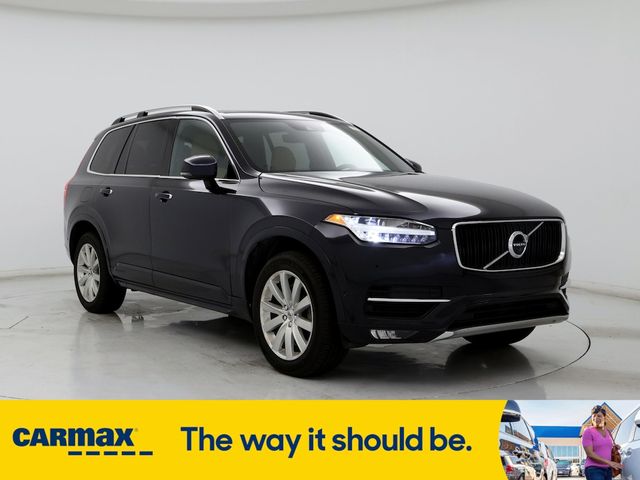 2017 Volvo XC90 Momentum