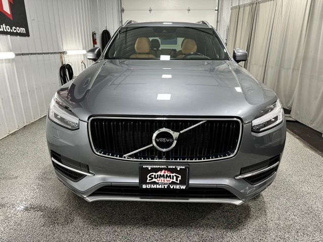 2017 Volvo XC90 Momentum