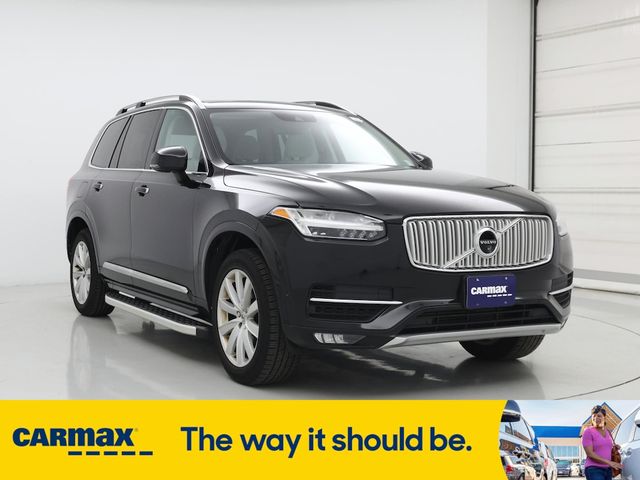 2017 Volvo XC90 Momentum