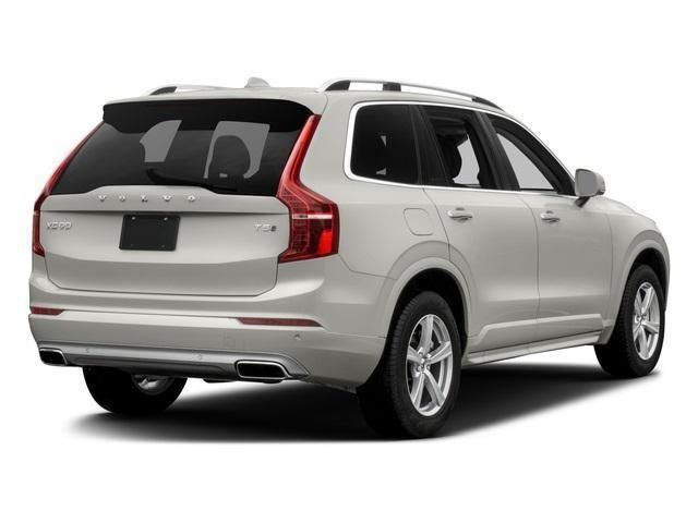 2017 Volvo XC90 Momentum