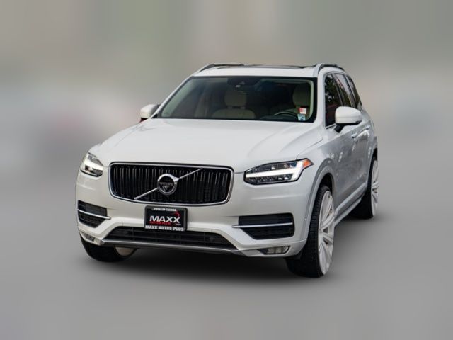 2017 Volvo XC90 Momentum