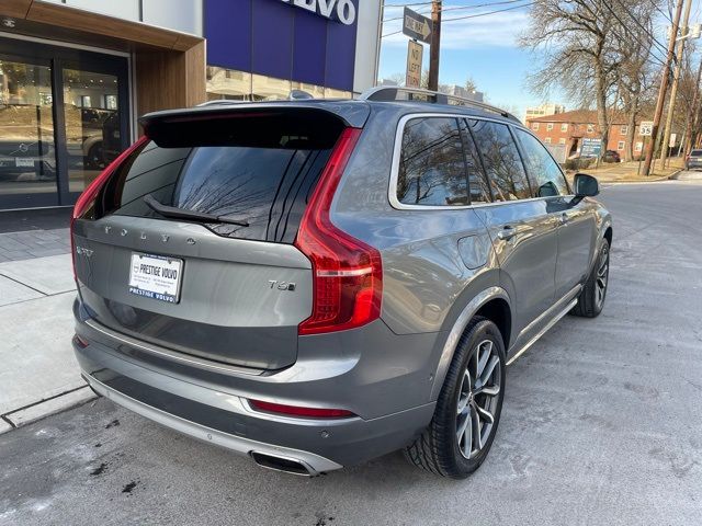 2017 Volvo XC90 Momentum