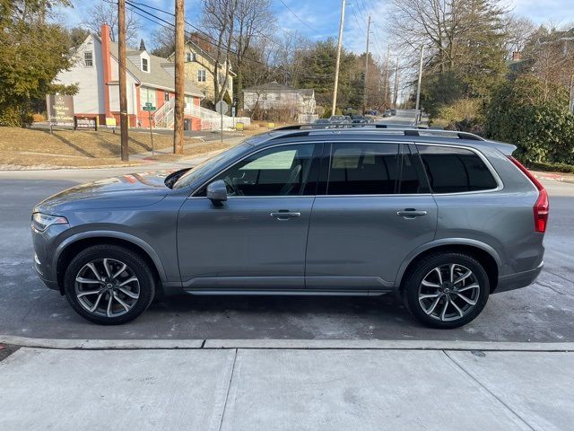 2017 Volvo XC90 Momentum