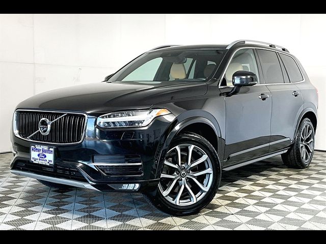 2017 Volvo XC90 Momentum