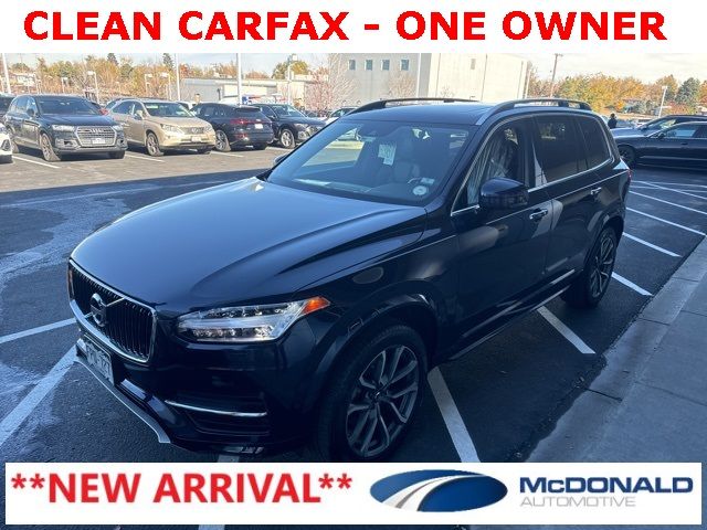 2017 Volvo XC90 Momentum