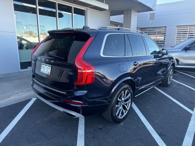 2017 Volvo XC90 Momentum