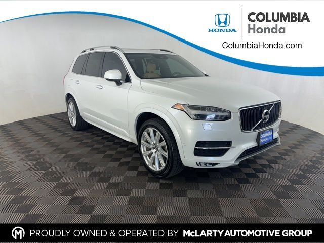 2017 Volvo XC90 Momentum