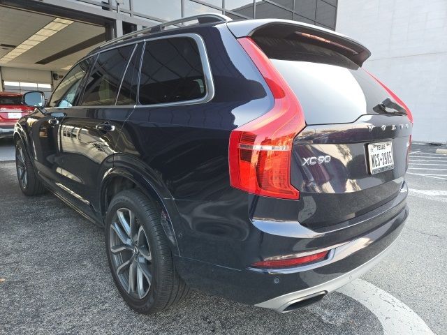 2017 Volvo XC90 Momentum