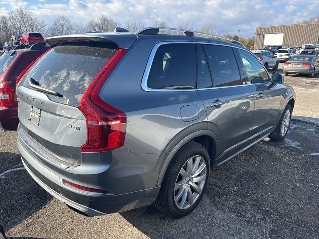 2017 Volvo XC90 Momentum