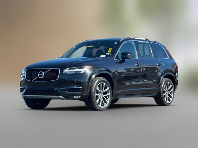 2017 Volvo XC90 Momentum