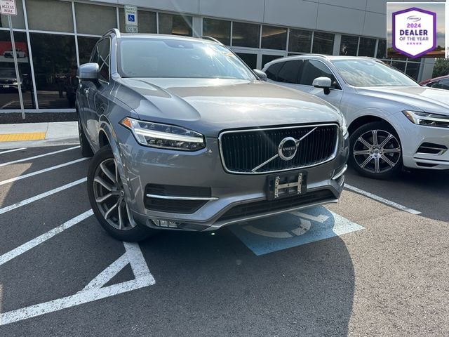 2017 Volvo XC90 Momentum