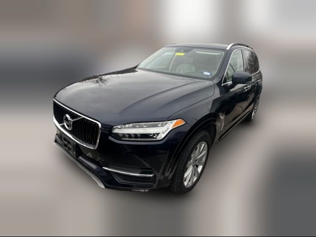 2017 Volvo XC90 Momentum