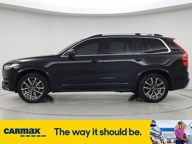 2017 Volvo XC90 Momentum
