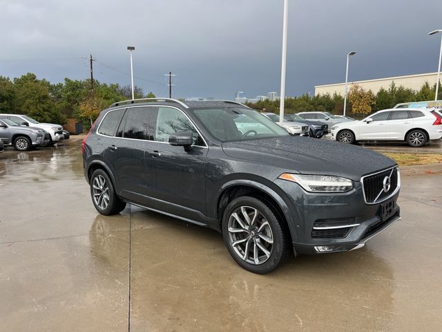 2017 Volvo XC90 Momentum