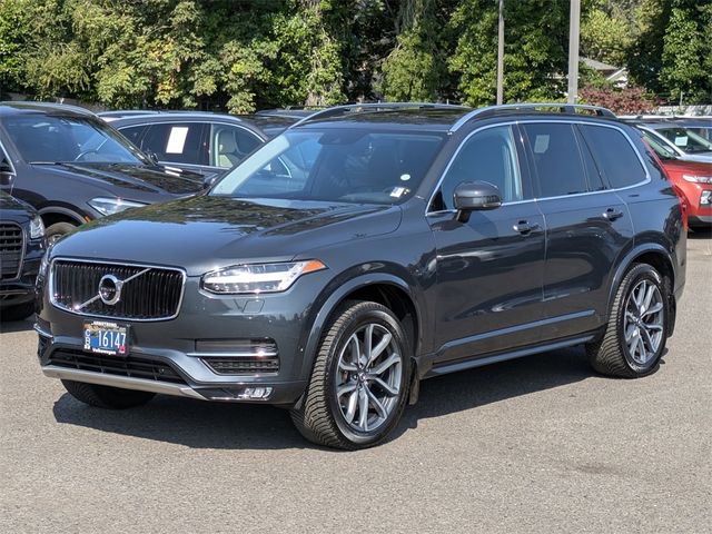 2017 Volvo XC90 Momentum