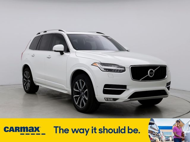 2017 Volvo XC90 Momentum