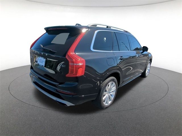 2017 Volvo XC90 Momentum