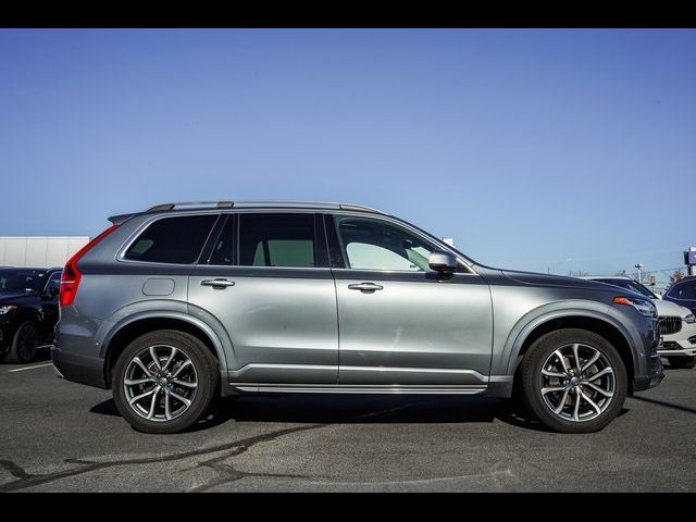 2017 Volvo XC90 Momentum