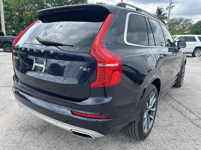 2017 Volvo XC90 Momentum