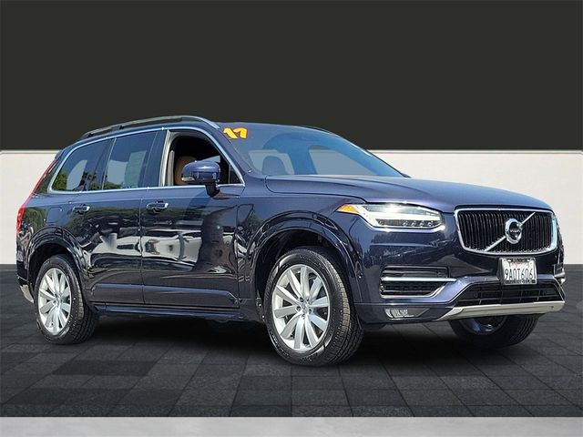 2017 Volvo XC90 Momentum